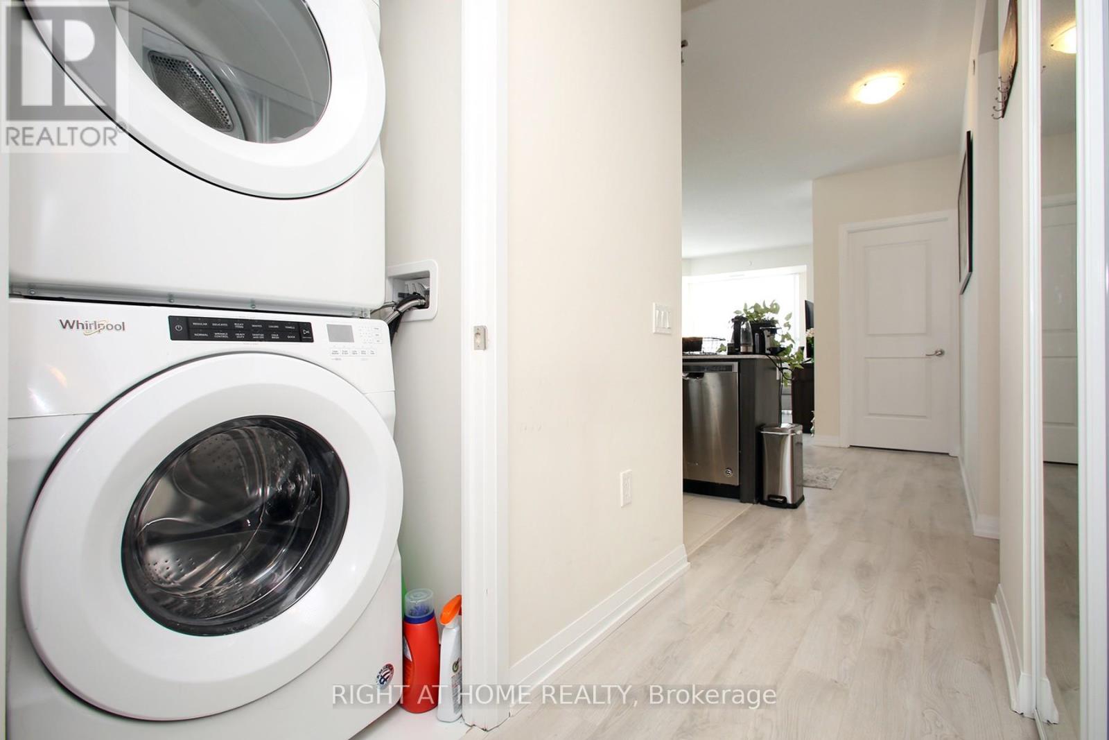 408 - 65 Watergarden Drive, Mississauga, Ontario  L5R 0G9 - Photo 10 - W12097596