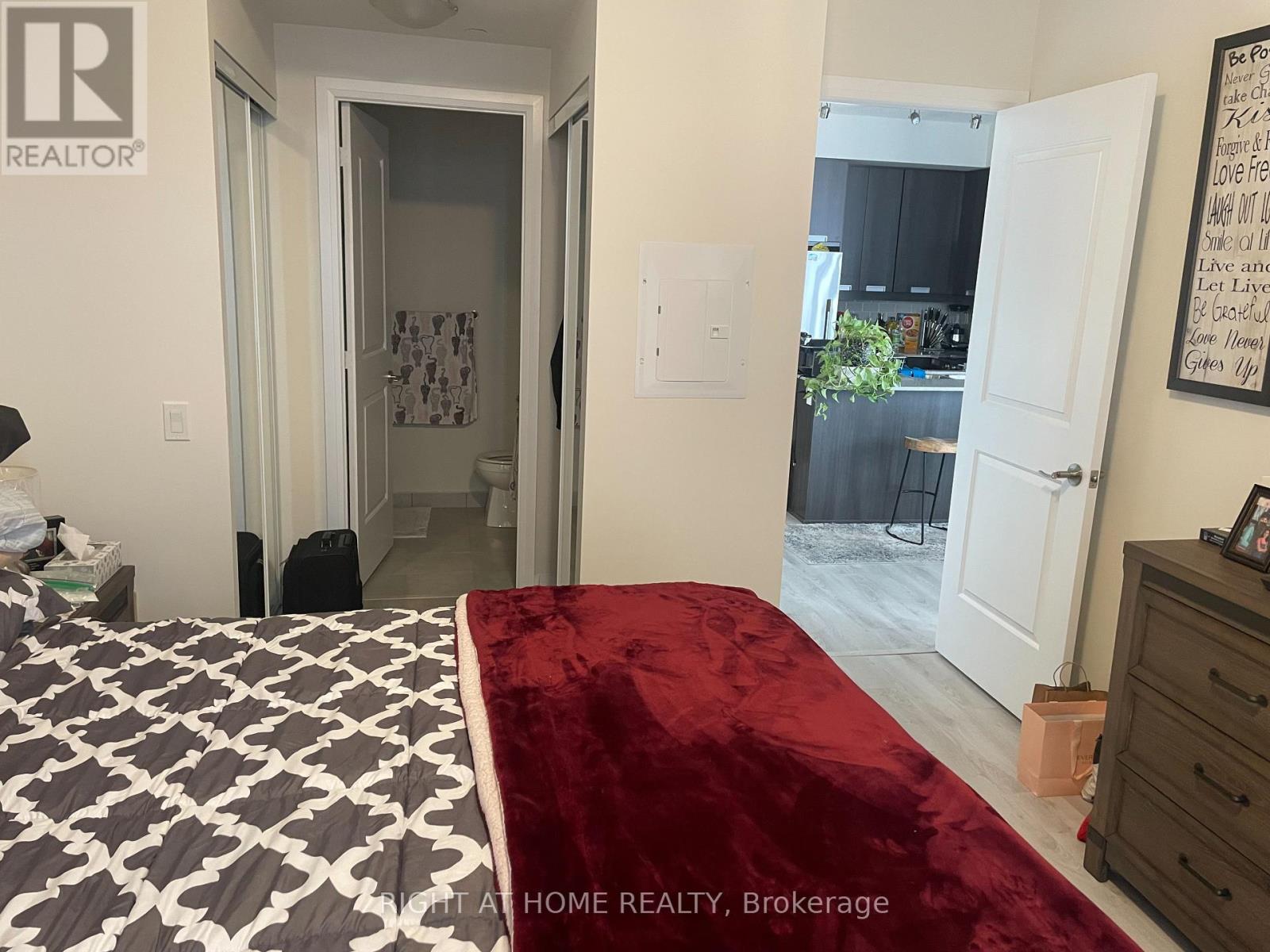 408 - 65 Watergarden Drive, Mississauga, Ontario  L5R 0G9 - Photo 19 - W12097596