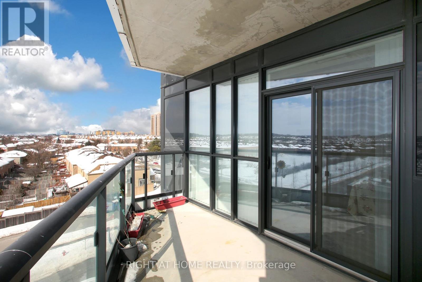 408 - 65 Watergarden Drive, Mississauga, Ontario  L5R 0G9 - Photo 22 - W12097596