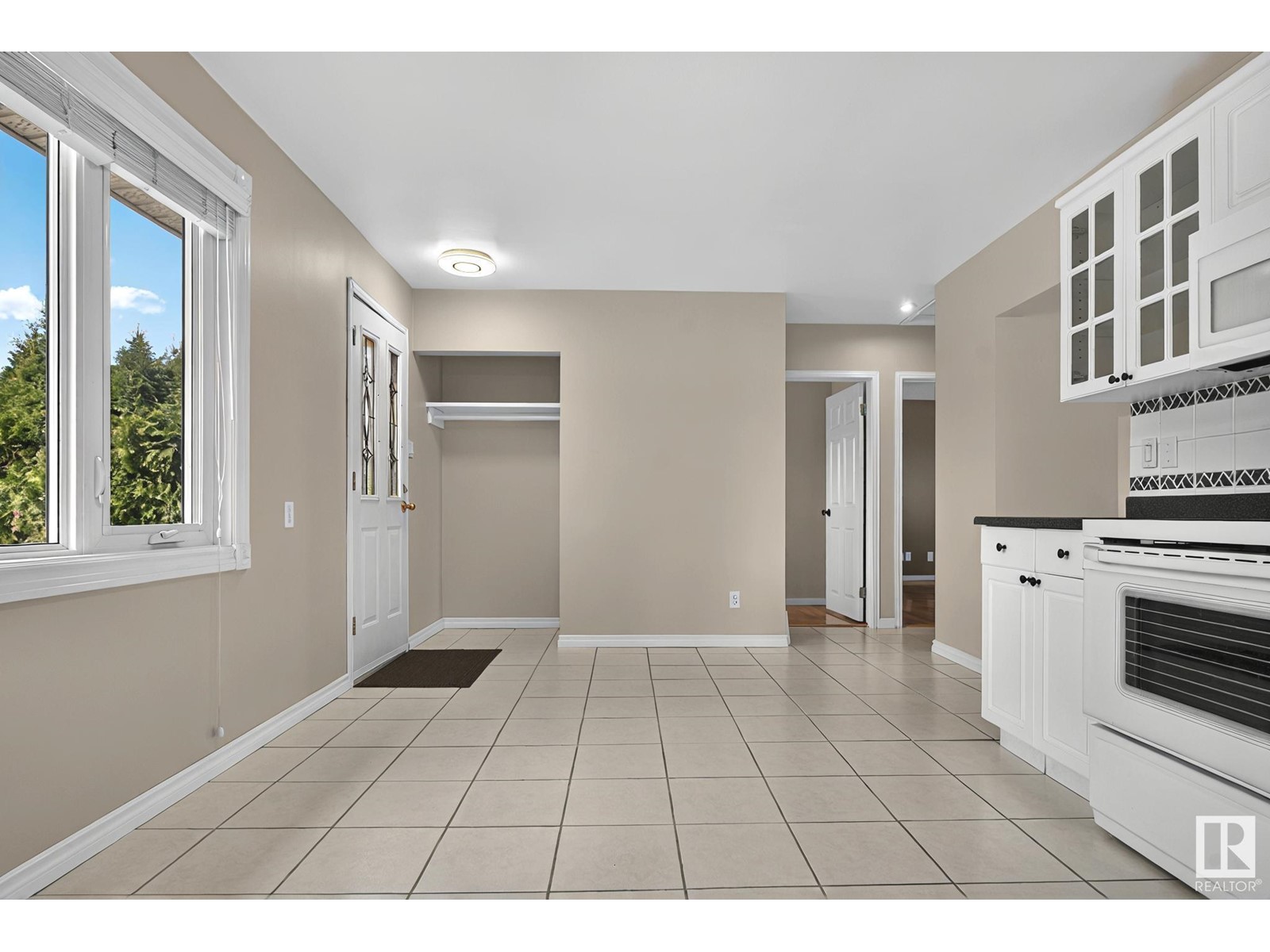 Property at 9347 52 ST NW image 1