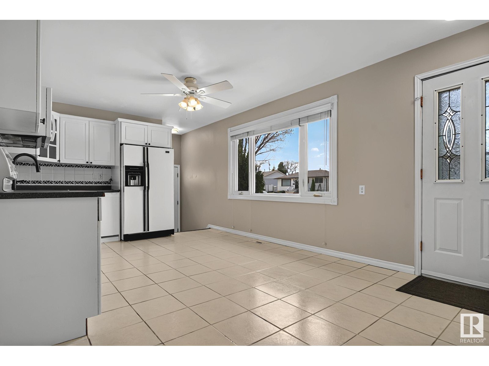 Property at 9347 52 ST NW image 5