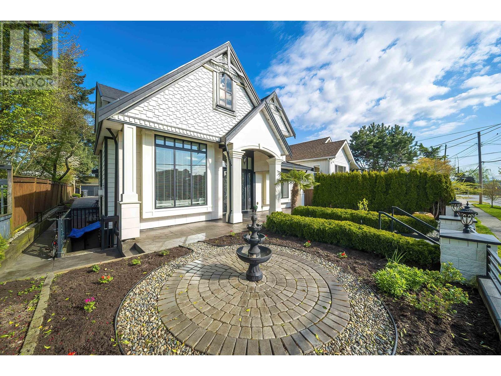 813 Dublin Street, New Westminster, British Columbia  V3M 2Y5 - Photo 3 - R2992542
