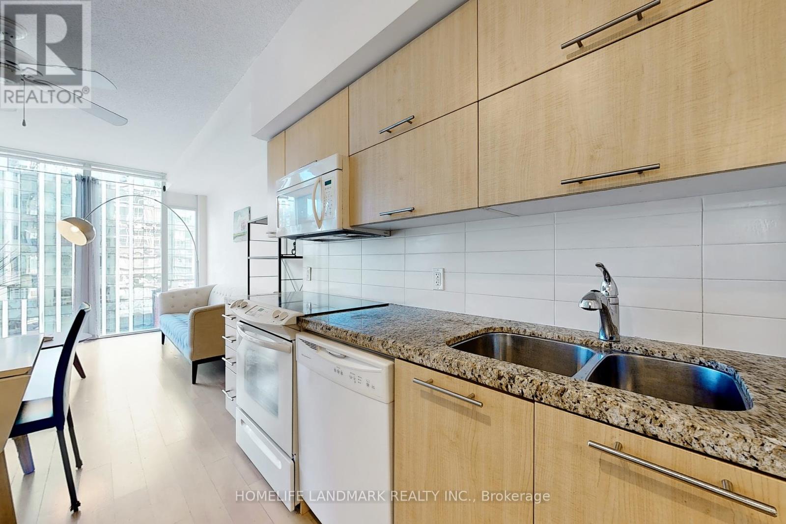 1001 - 21 Nelson Street, Toronto, Ontario  M5V 3H9 - Photo 13 - C12097614