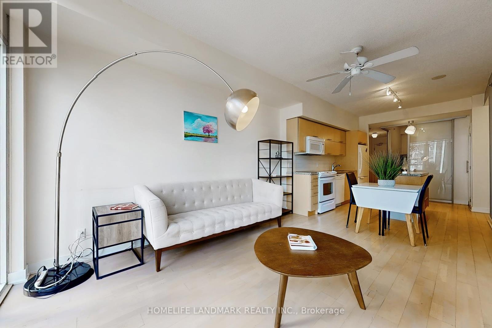 1001 - 21 Nelson Street, Toronto, Ontario  M5V 3H9 - Photo 2 - C12097614