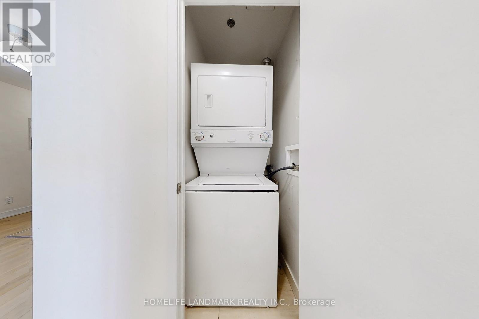 1001 - 21 Nelson Street, Toronto, Ontario  M5V 3H9 - Photo 22 - C12097614