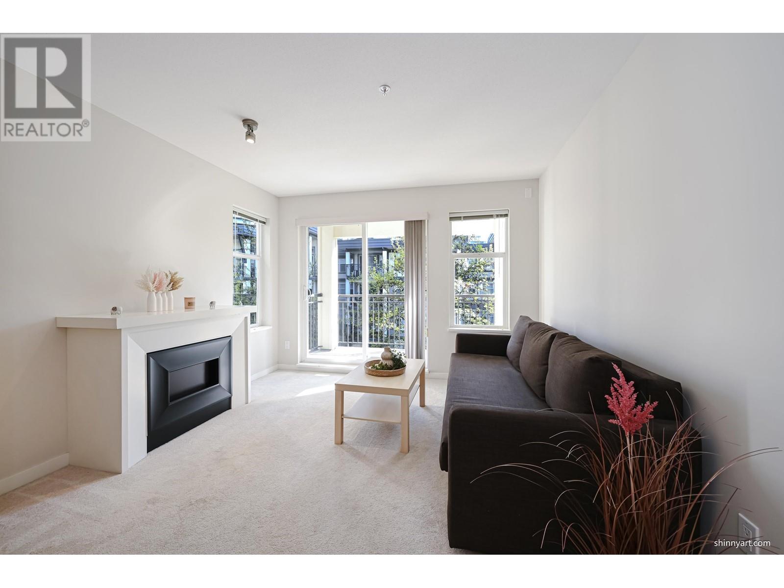 218 4833 BRENTWOOD DRIVE, burnaby, British Columbia