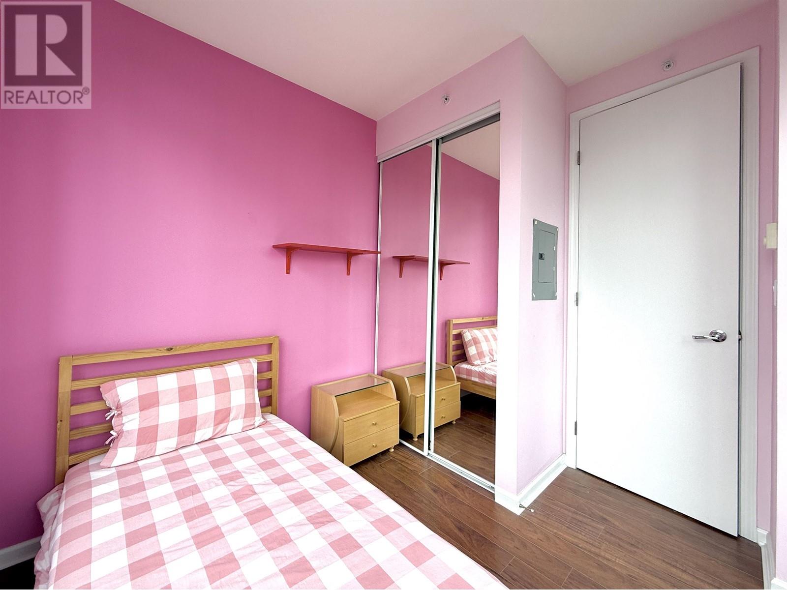 Listing Picture 17 of 32 : 901 7368 SANDBORNE AVENUE, Burnaby / 本拿比 - 魯藝地產 Yvonne Lu Group - MLS Medallion Club Member