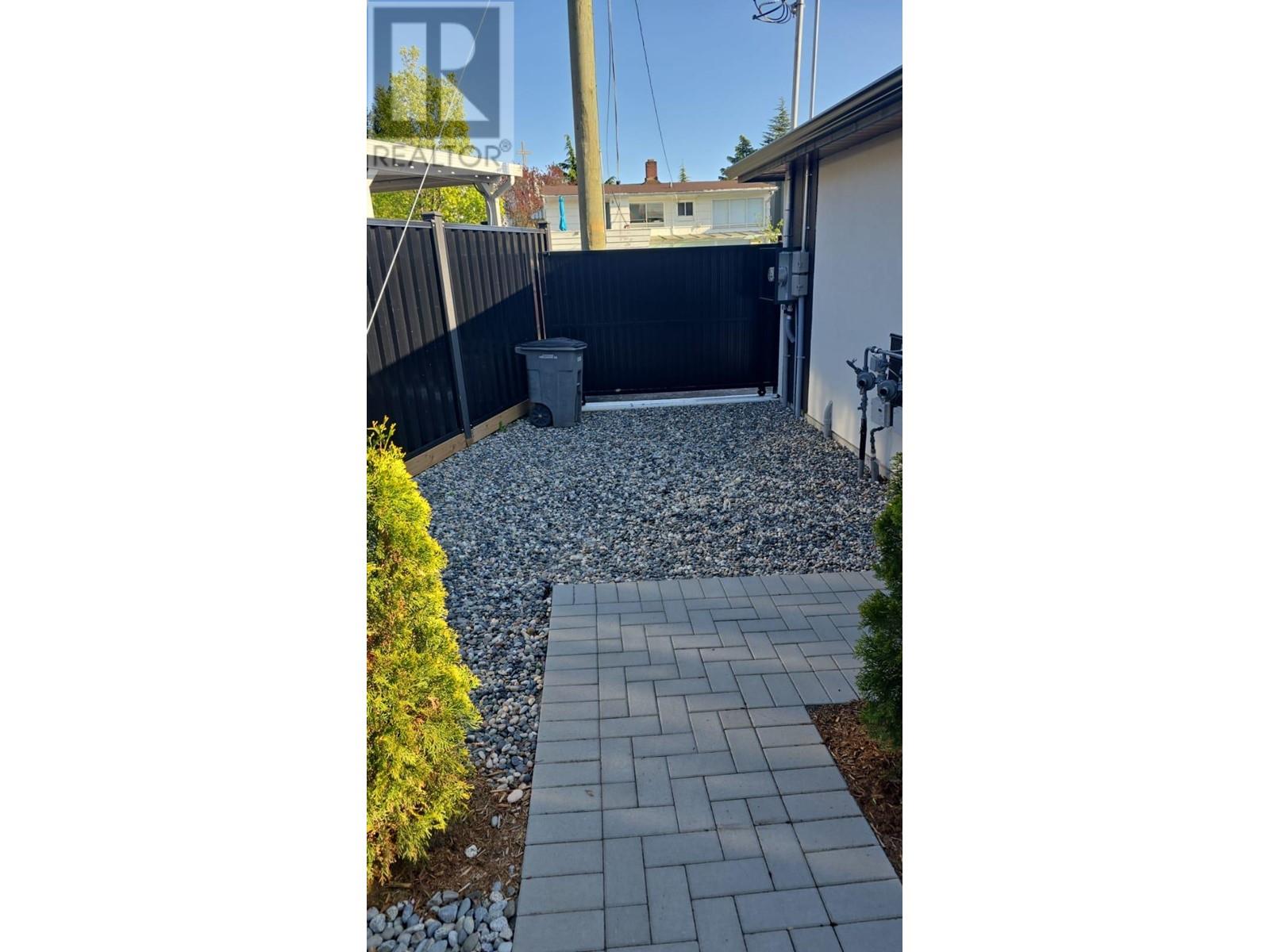 Listing Picture 32 of 32 : 1812 E 55TH AVENUE, Vancouver / 溫哥華 - 魯藝地產 Yvonne Lu Group - MLS Medallion Club Member