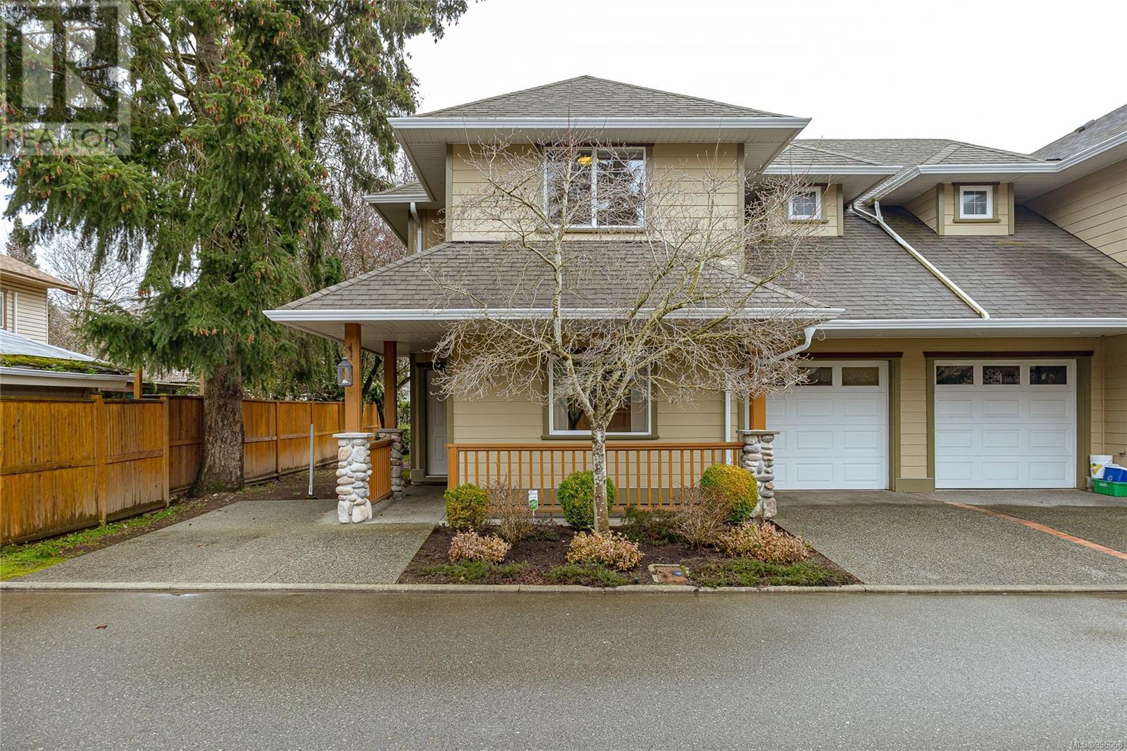 Property at 129 951 Goldstream Ave image 1