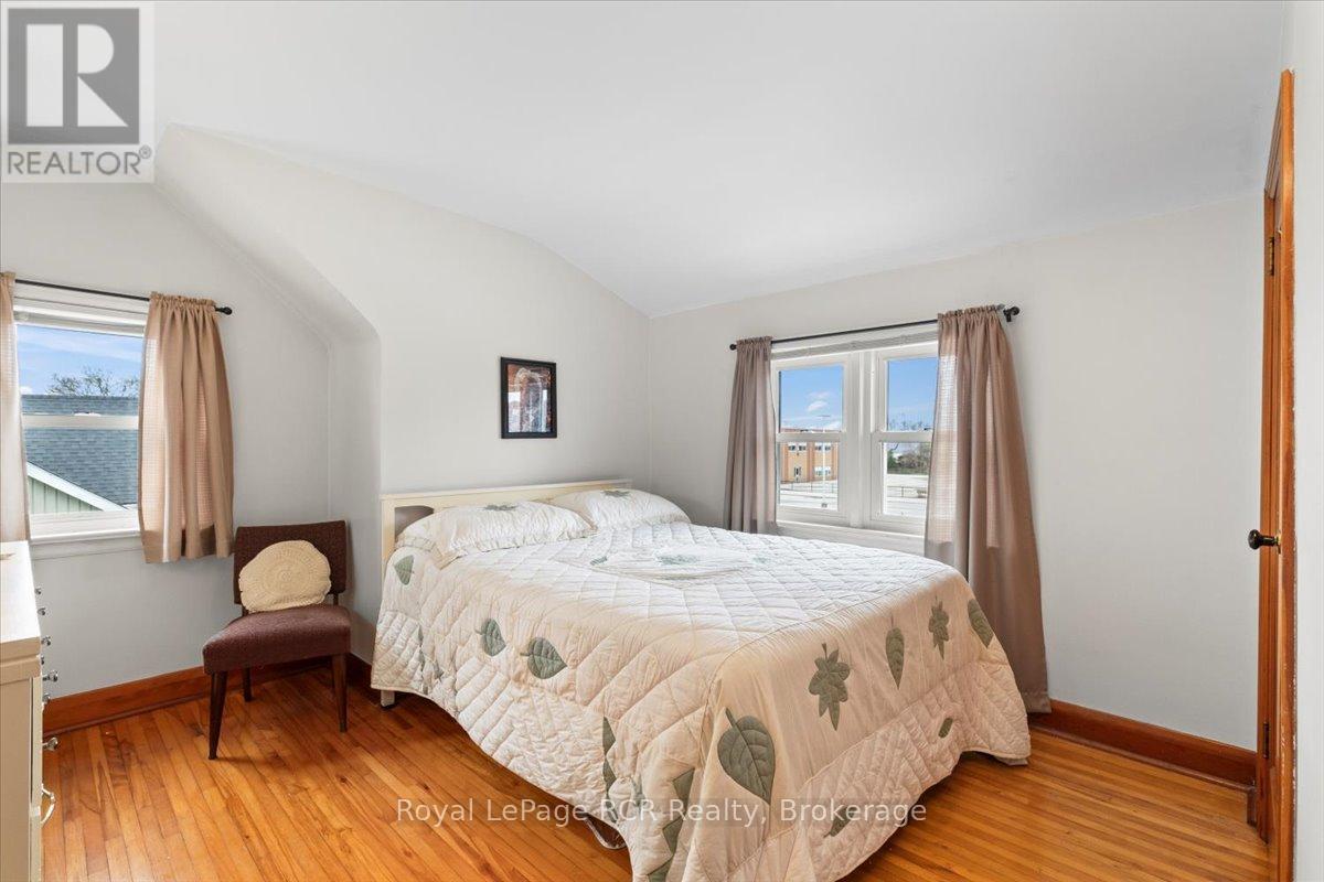 503 13th Street, Hanover, Ontario  N4N 1Y3 - Photo 22 - X12097674