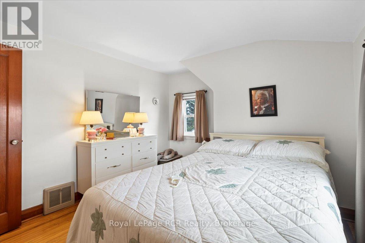 503 13th Street, Hanover, Ontario  N4N 1Y3 - Photo 23 - X12097674