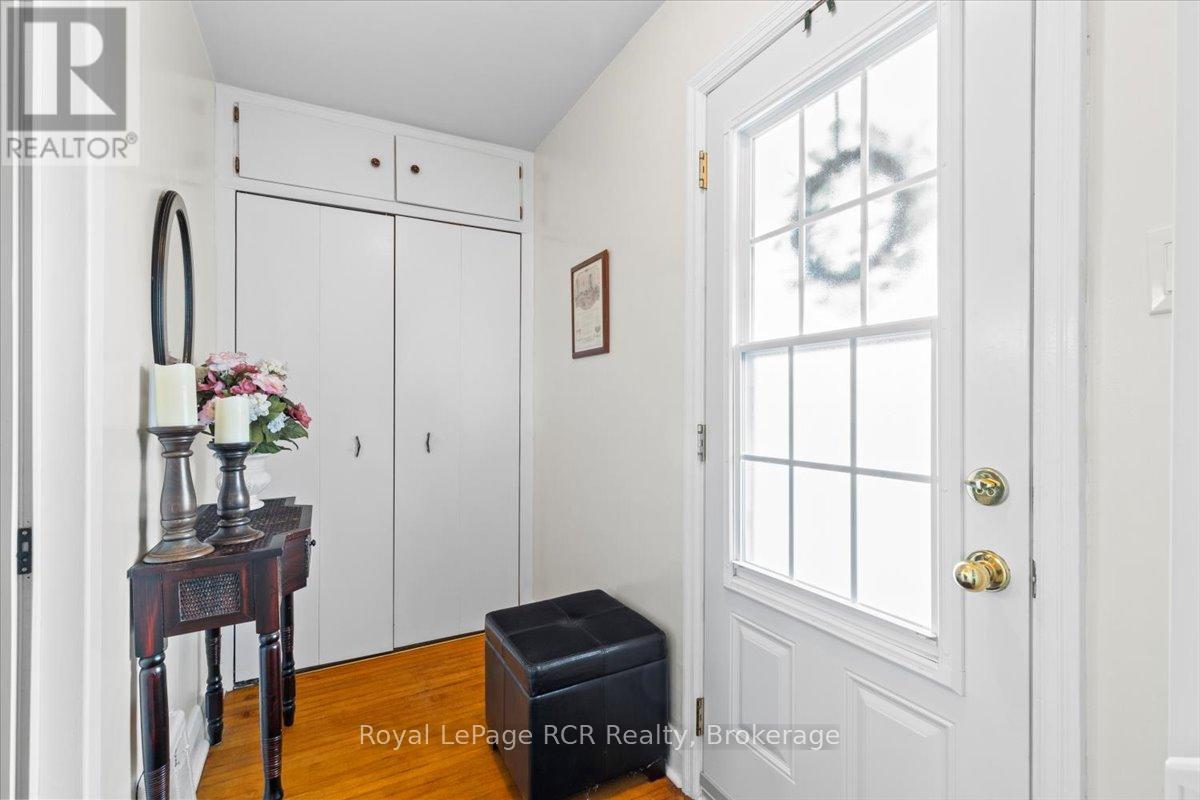503 13th Street, Hanover, Ontario  N4N 1Y3 - Photo 7 - X12097674