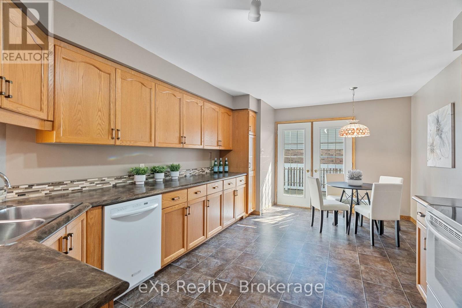 157 Briarhill Drive, Stratford, Ontario  N5A 6N6 - Photo 14 - X12097678