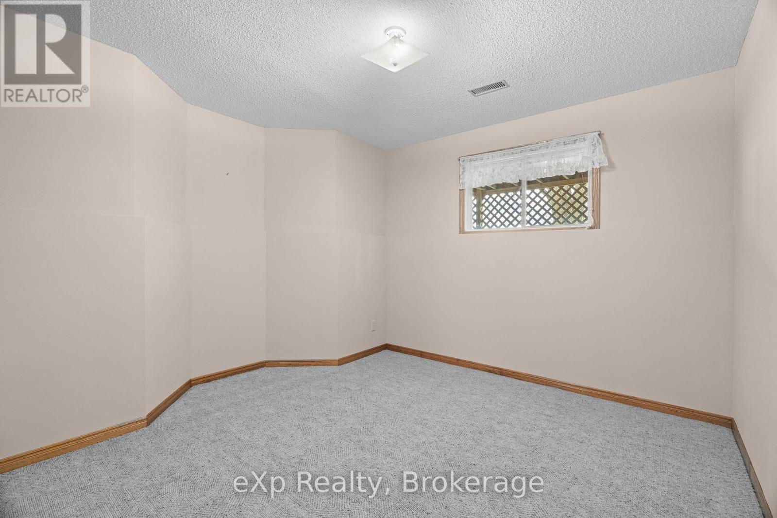 157 Briarhill Drive, Stratford, Ontario  N5A 6N6 - Photo 43 - X12097678