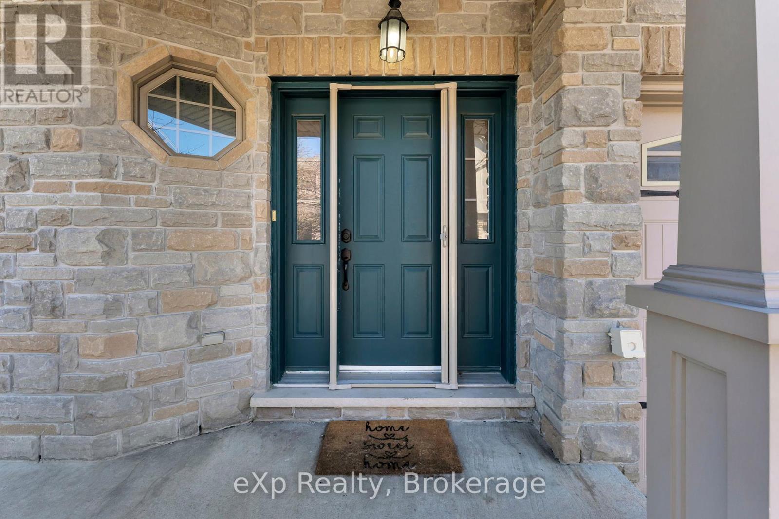D2 - 12 Brantwood Park Road, Brantford, Ontario  N3P 1G2 - Photo 2 - X12097680