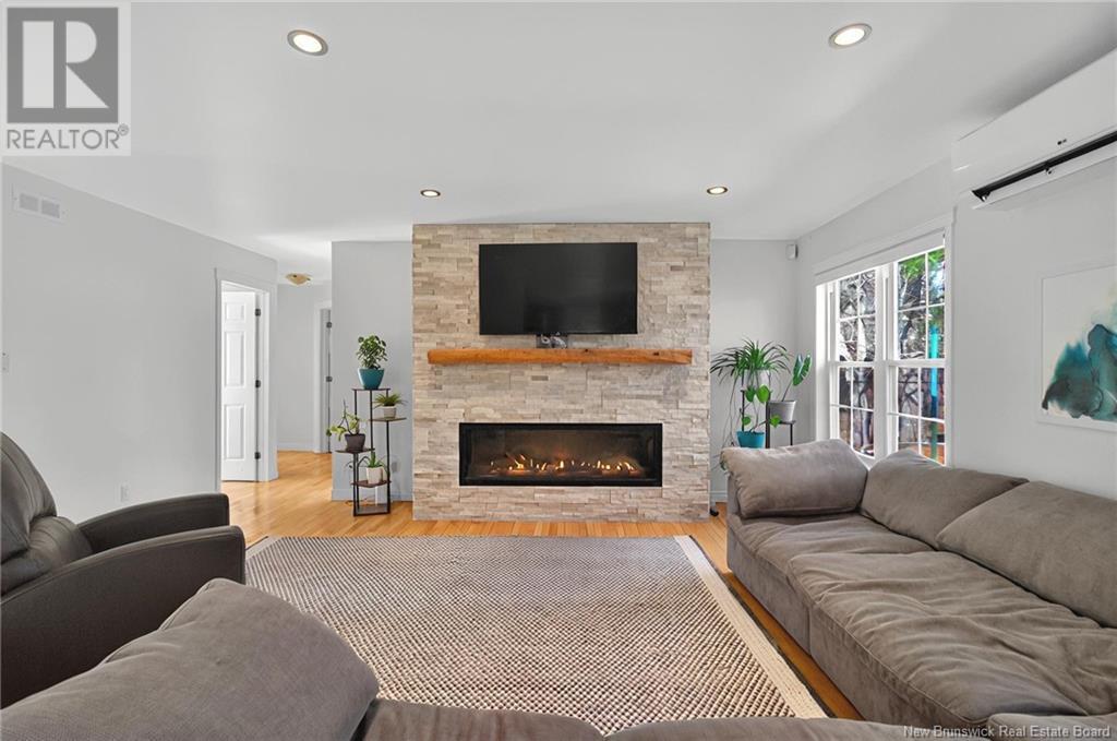 Property at 54 Tranquille Street image 4