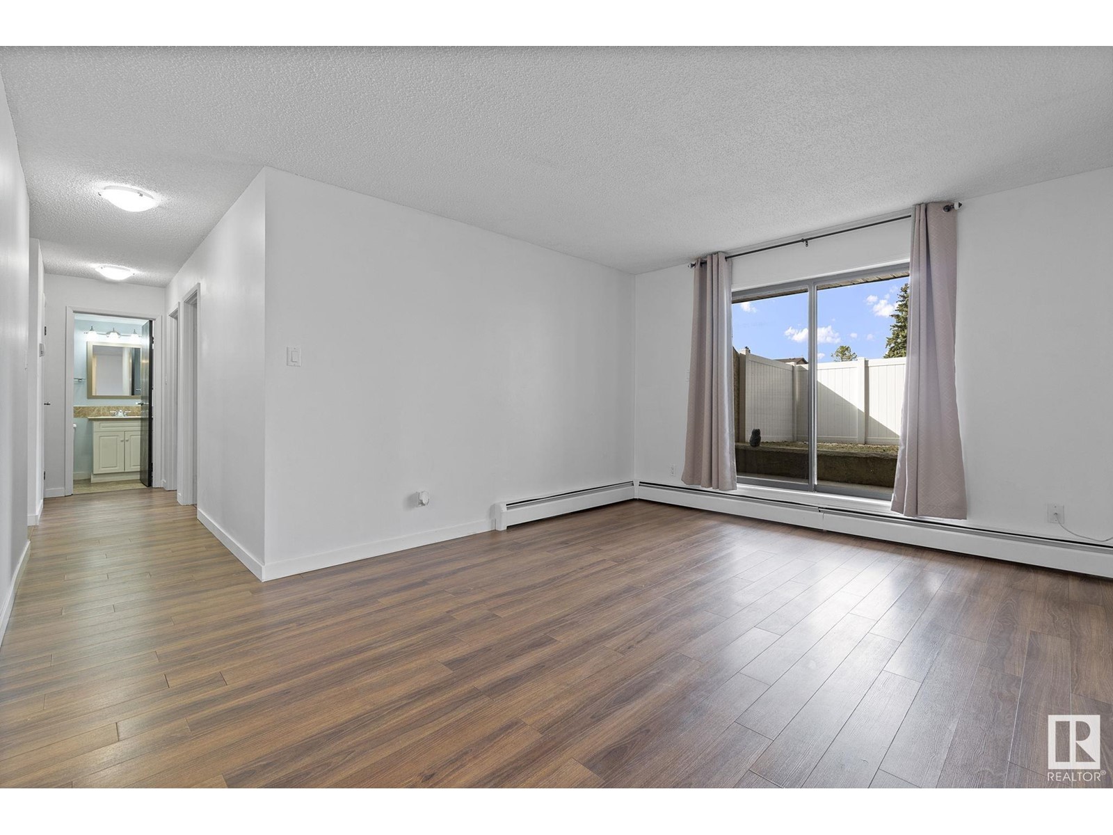 Property at #111 3610 43 ave AV NW image 4
