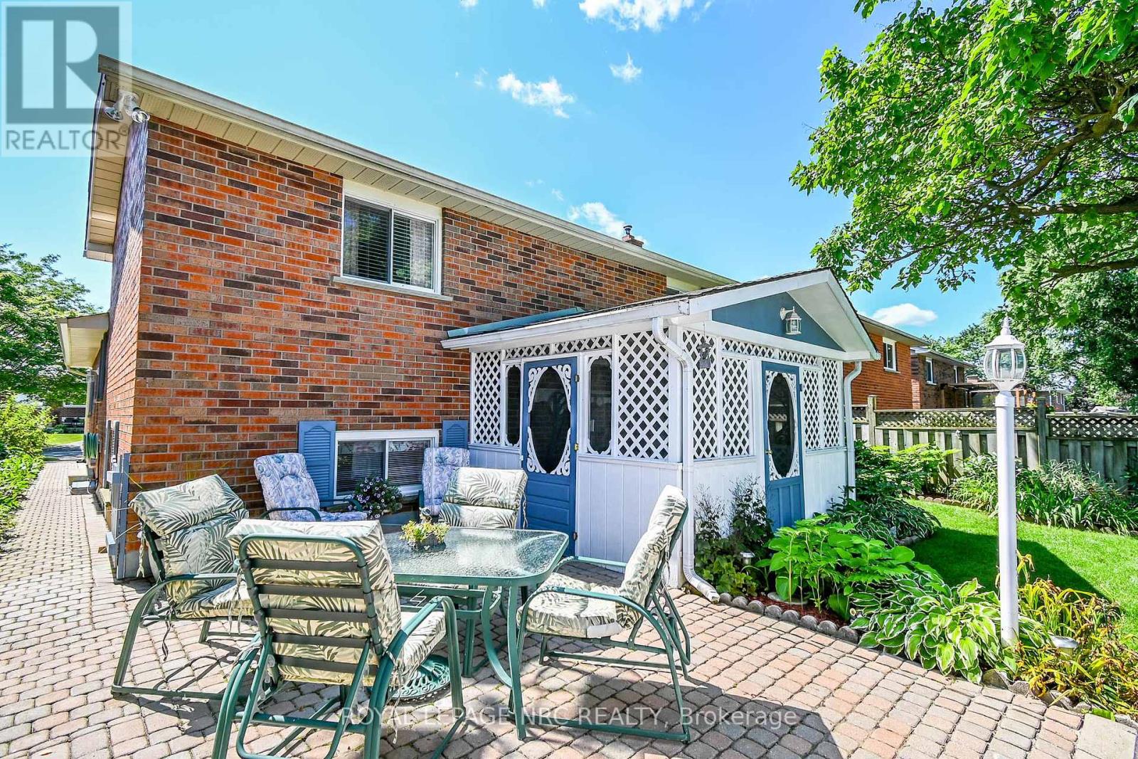 31 Rollins Drive, Welland, Ontario  L3C 6Z8 - Photo 3 - X12097694