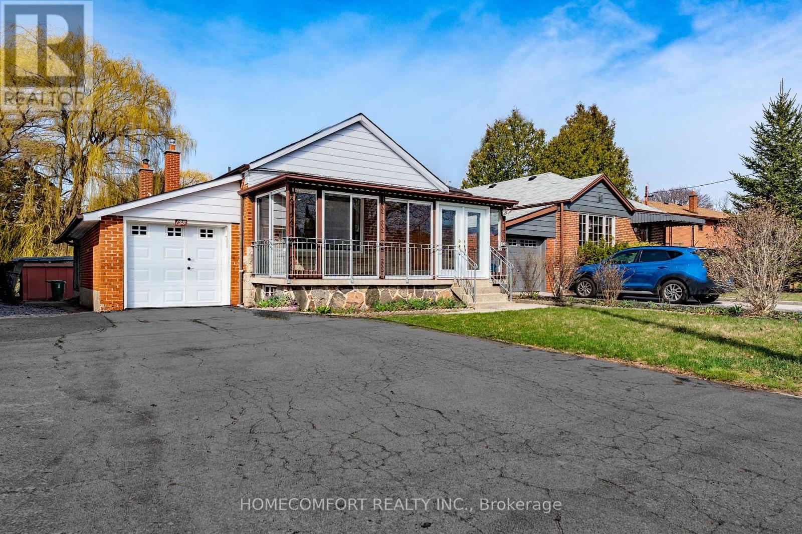 Property at 128 REXLEIGH DRIVE image 2