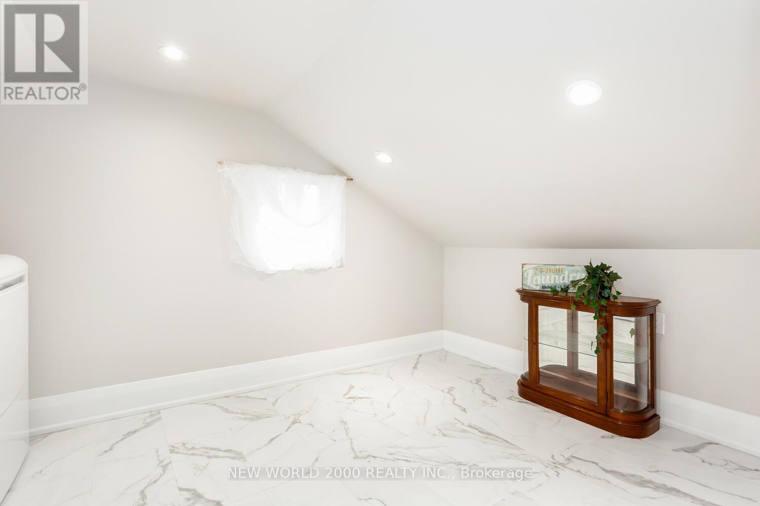 8071 Kipling Avenue, Vaughan, Ontario  L4L 2A2 - Photo 38 - N12097643