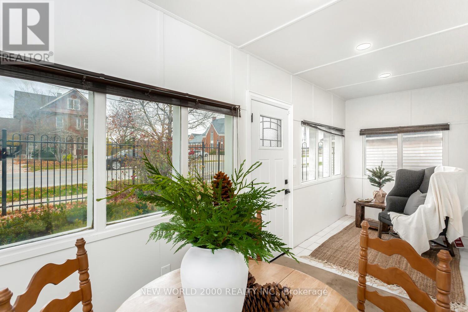 8071 Kipling Avenue, Vaughan, Ontario  L4L 2A2 - Photo 7 - N12097643