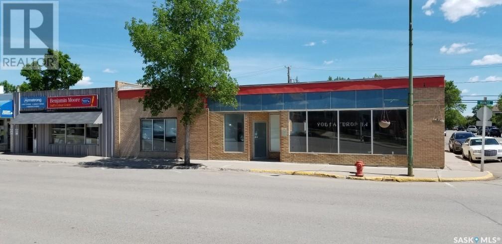 302 Main Street, Rosetown, Saskatchewan  S0L 2N0 - Photo 2 - SK002894