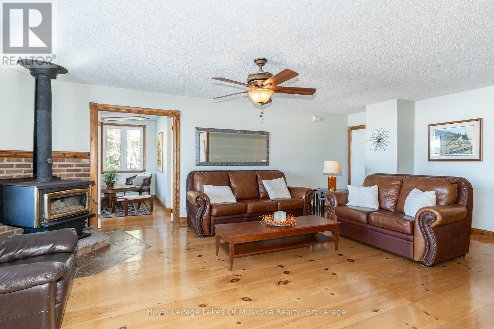 1378-3 Three Mile Lake Road, Muskoka Lakes, Ontario  P0B 1M0 - Photo 8 - X12045820