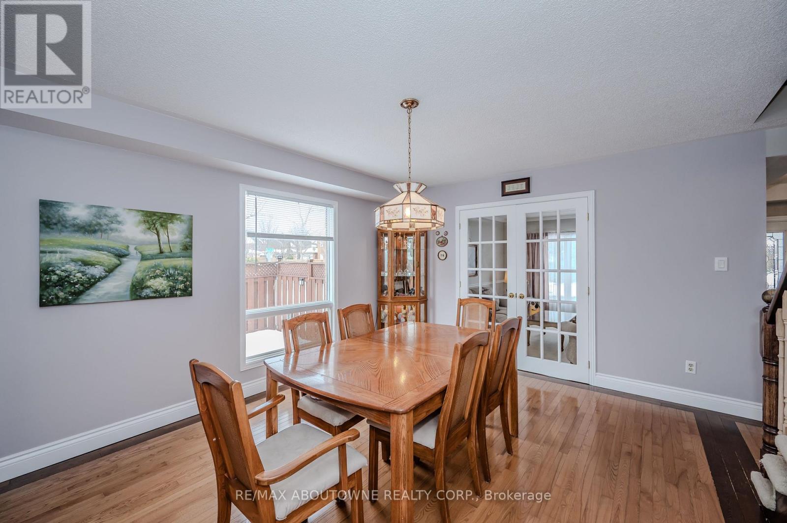 85 Howell Road, Oakville, Ontario  L6H 5Z6 - Photo 12 - W11990007