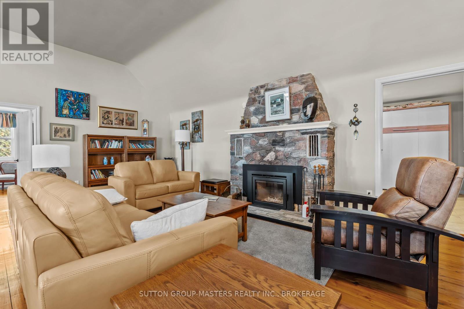 5540 Bath Road, Loyalist (Lennox And Addington - South), Ontario  K0H 1G0 - Photo 5 - X12086684