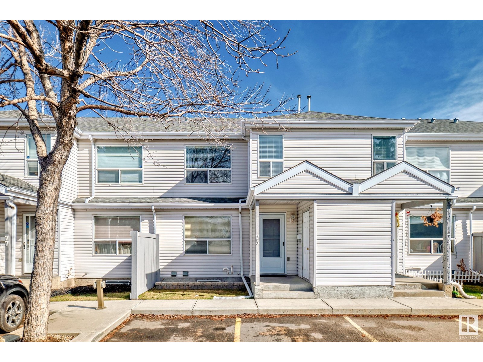 Property at #75 603 YOUVILLE E NW image 2