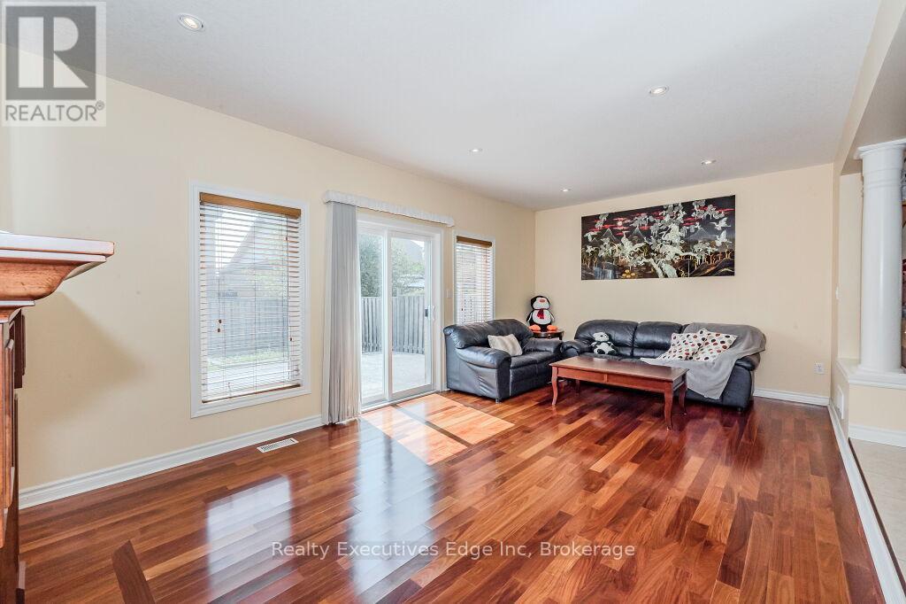 67 Revell Drive, Guelph, Ontario  N1G 0B1 - Photo 13 - X12097730