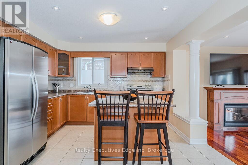 67 Revell Drive, Guelph, Ontario  N1G 0B1 - Photo 21 - X12097730
