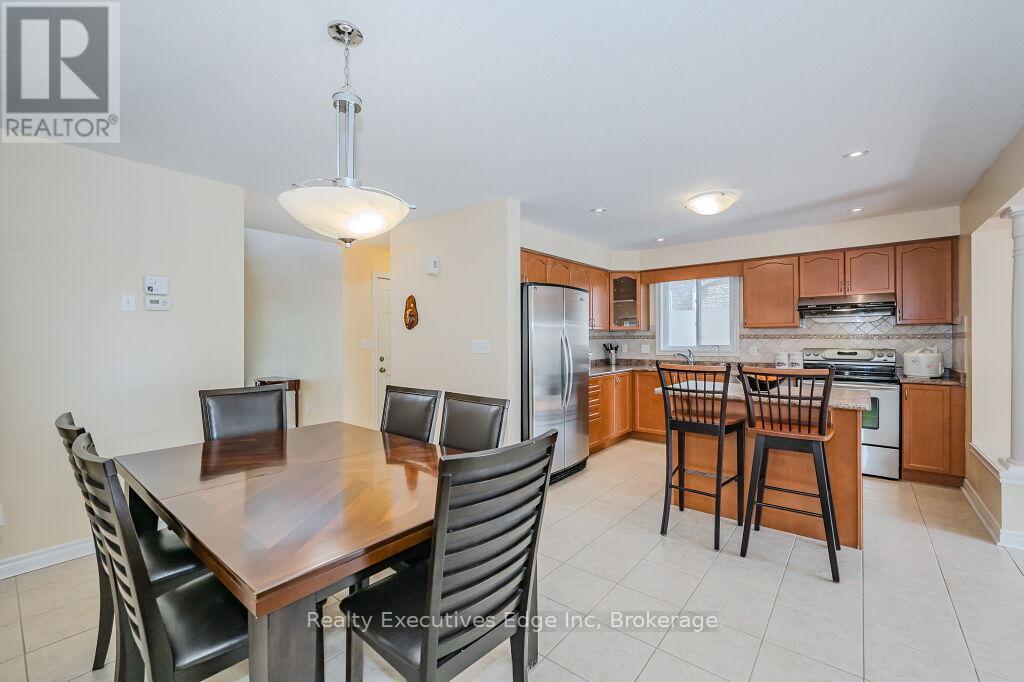 67 Revell Drive, Guelph, Ontario  N1G 0B1 - Photo 27 - X12097730