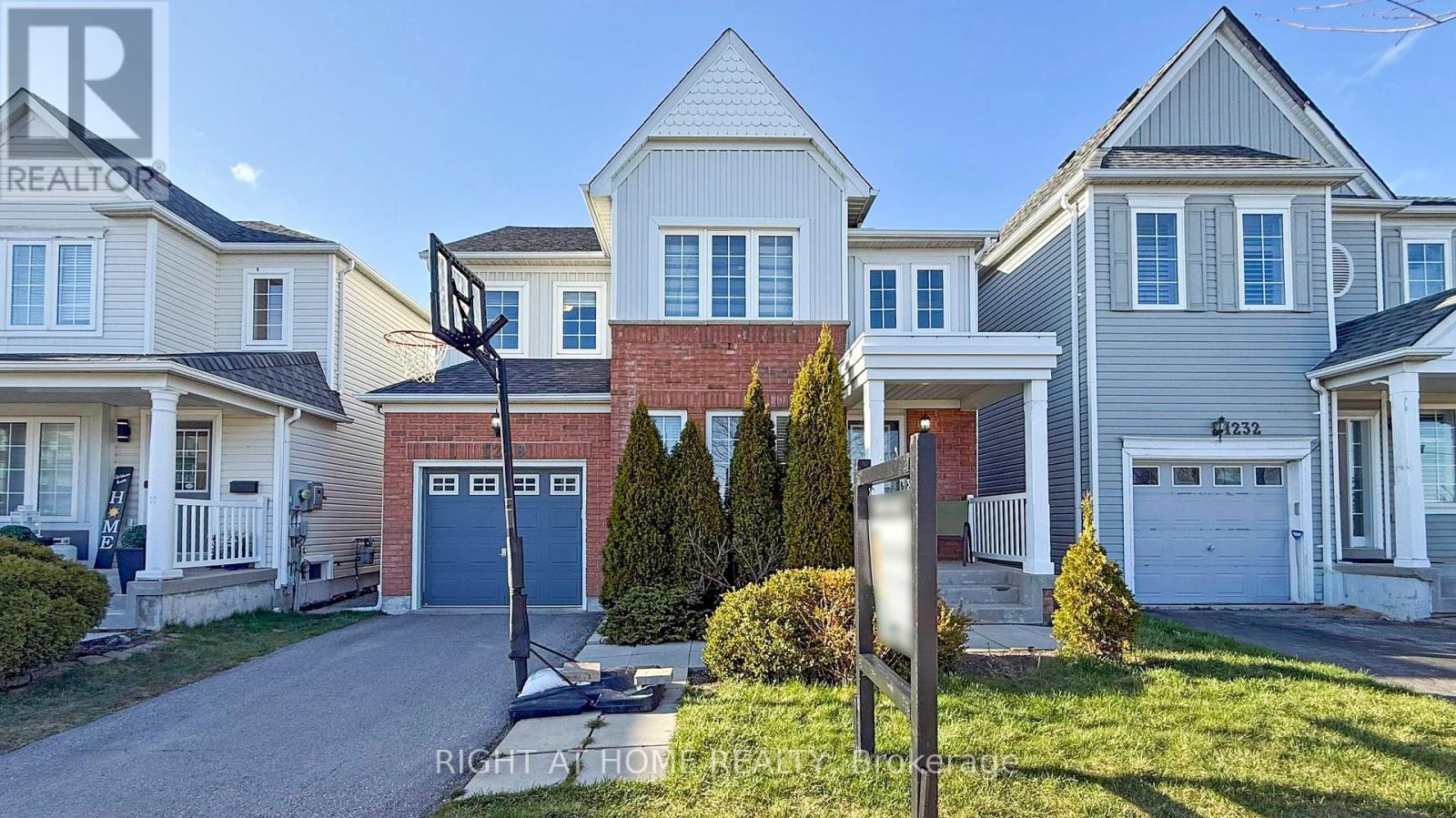 1228 MIDDLEBURY AVENUE, Oshawa, Ontario