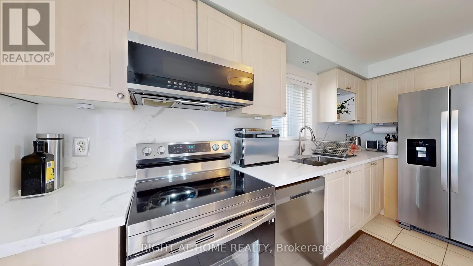 1228 Middlebury Avenue, Oshawa, Ontario  L1K 2V3 - Photo 13 - E12097714