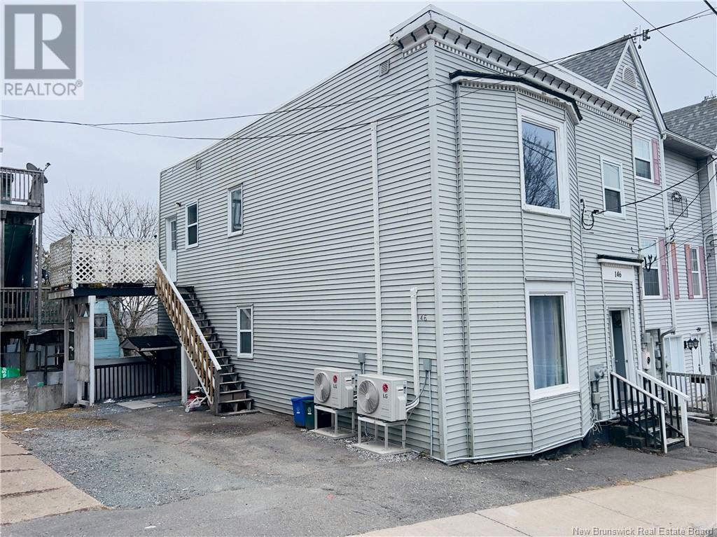 Property at 146 WENTWORTH image 1