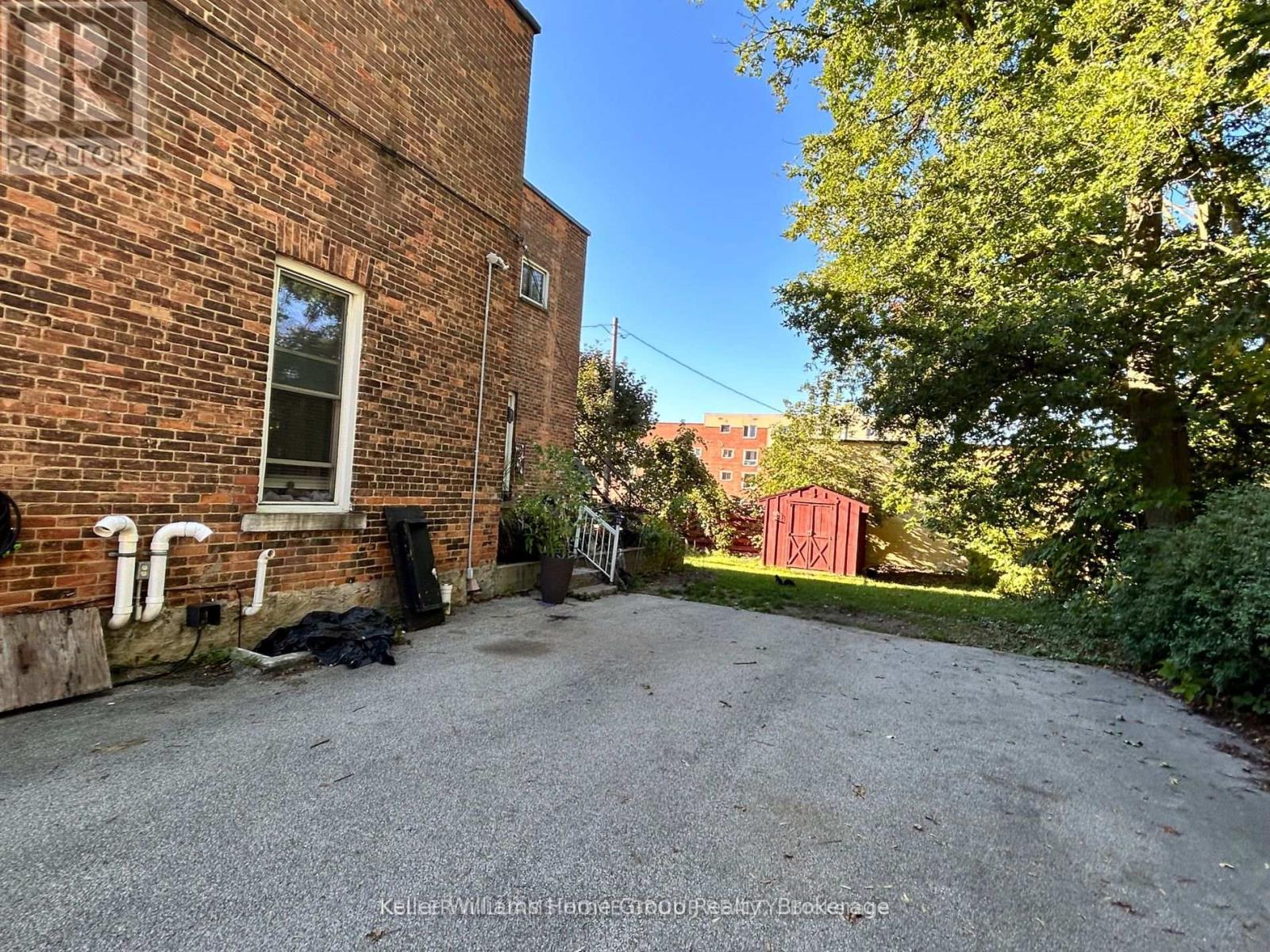 224 7th Street E, Owen Sound, Ontario  N4K 1H9 - Photo 3 - X12053779