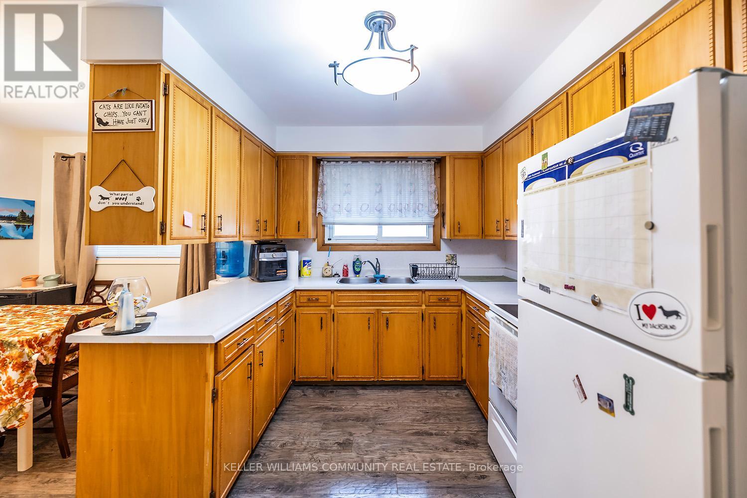 Property at 159 SCUGOG STREET image 4