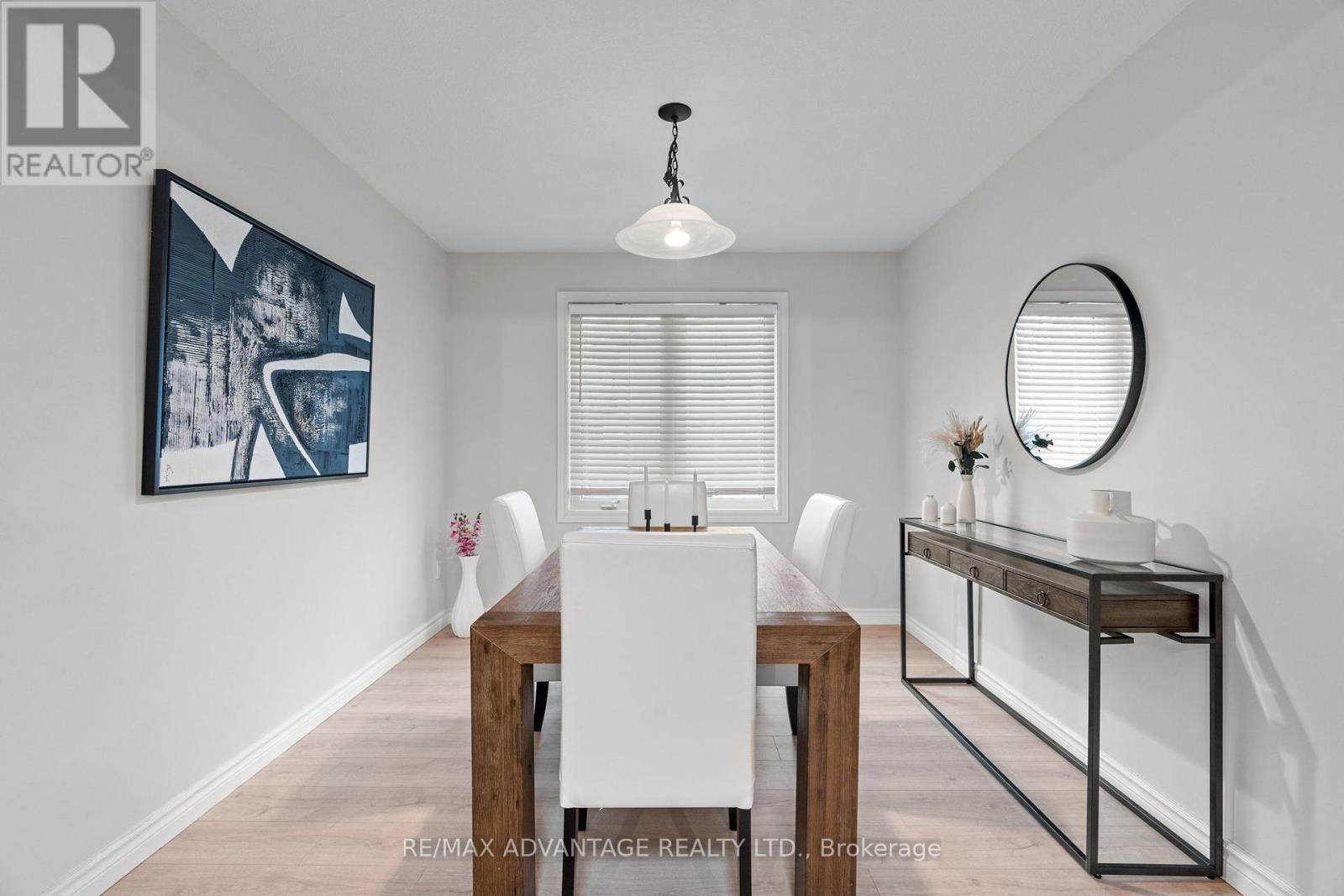 Photo 11 of 43 for 13383 Ilderton Road