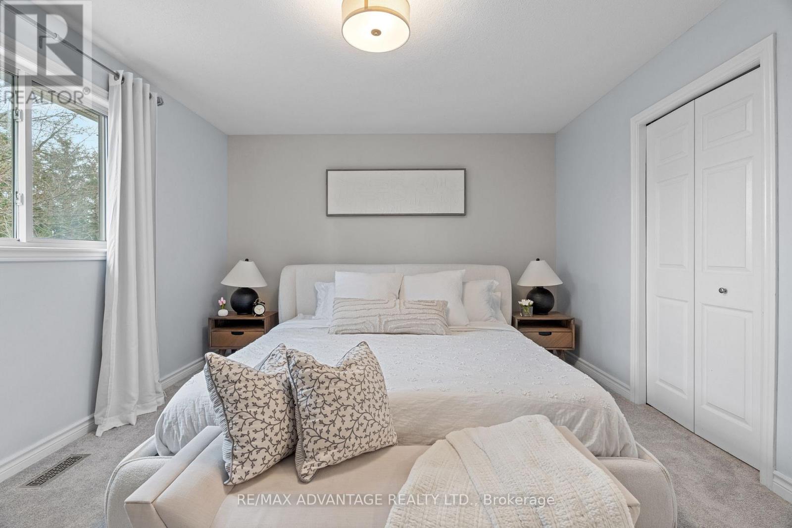 Photo 16 of 43 for 13383 Ilderton Road