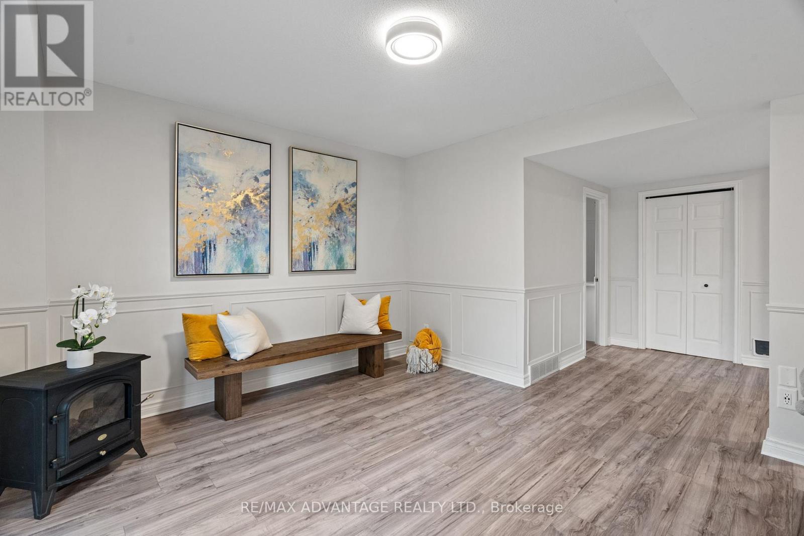 Photo 30 of 43 for 13383 Ilderton Road