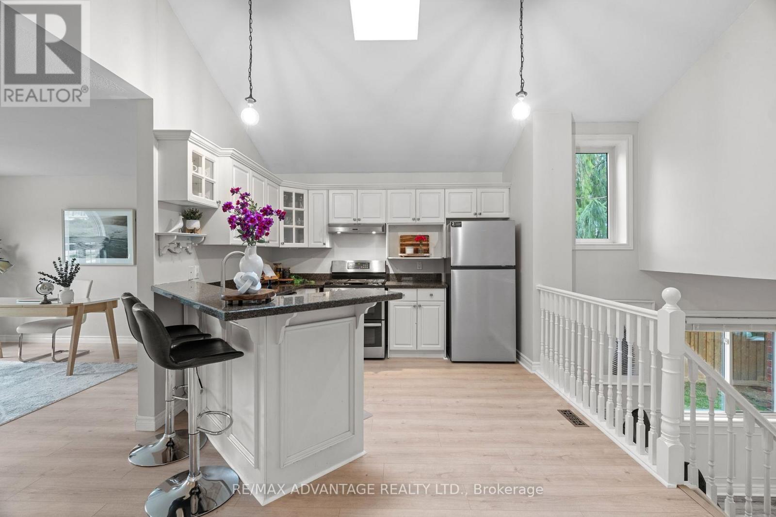 Photo 8 of 43 for 13383 Ilderton Road