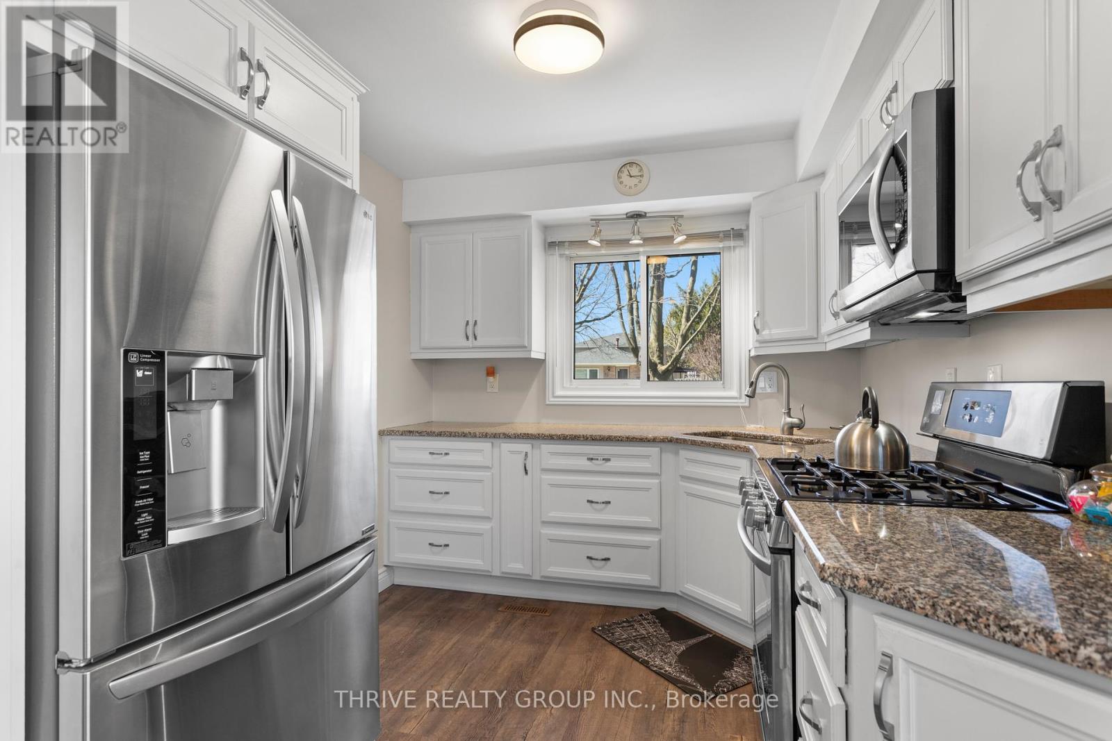 Photo 11 of 44 for 26 Edmunds Crescent