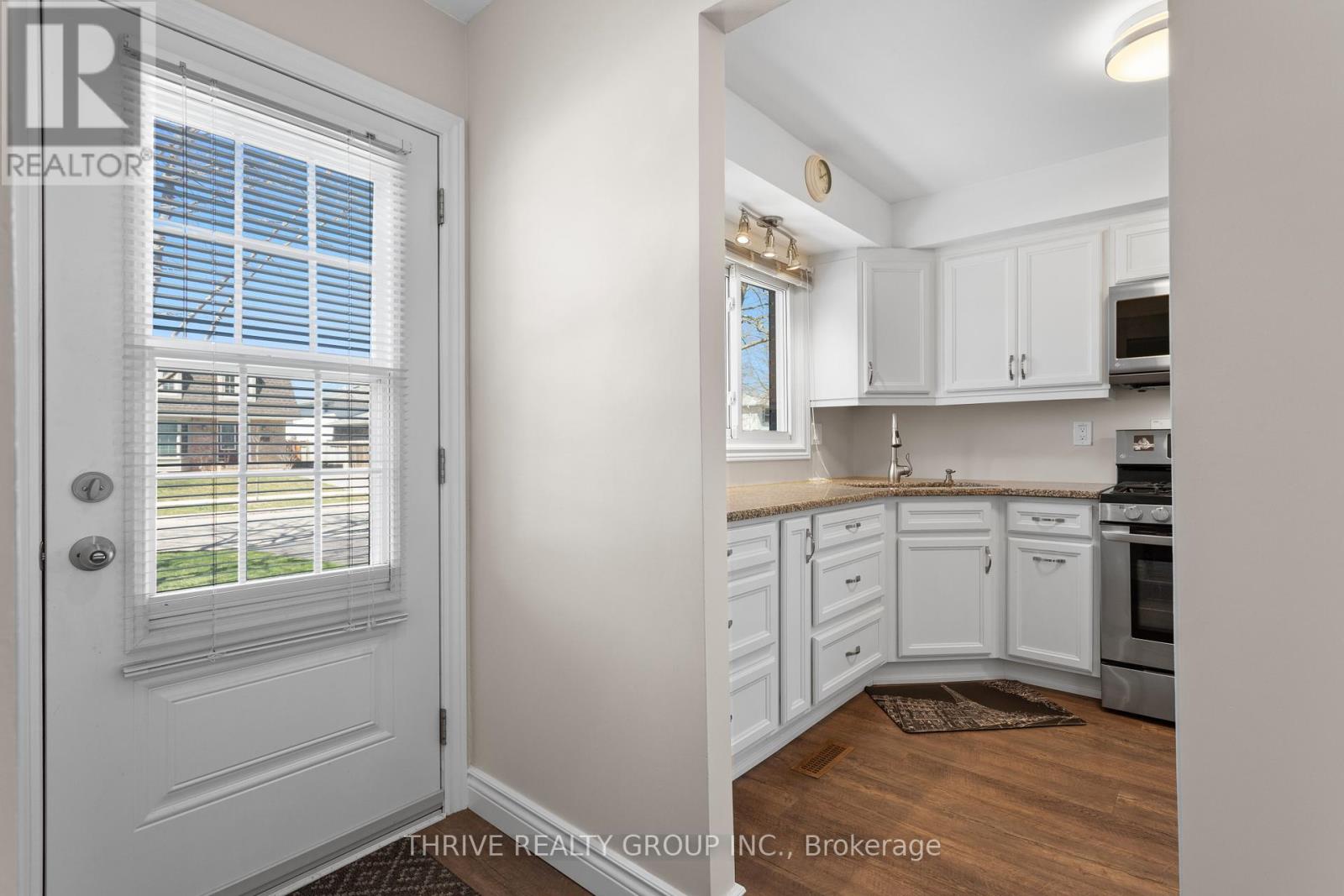 Photo 5 of 44 for 26 Edmunds Crescent