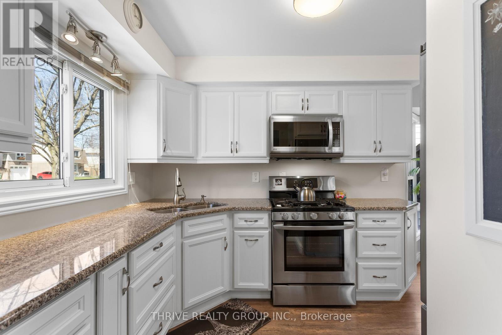 Photo 9 of 44 for 26 Edmunds Crescent