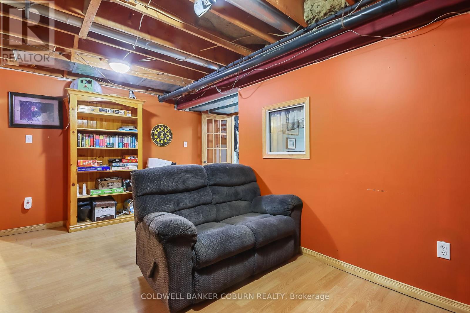 10658 Main Street, North Dundas, Ontario  K0E 1W0 - Photo 25 - X12097751