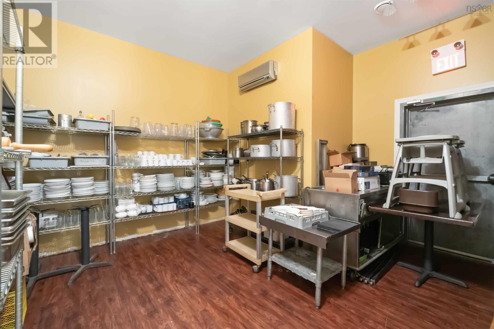 678 Central Avenue, Greenwood, Nova Scotia  B0P 1R0 - Photo 9 - 202508552