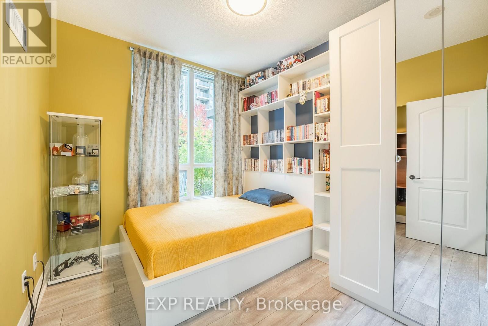 105 - 20 North Park Road, Vaughan, Ontario  L4J 0G7 - Photo 11 - N12097748