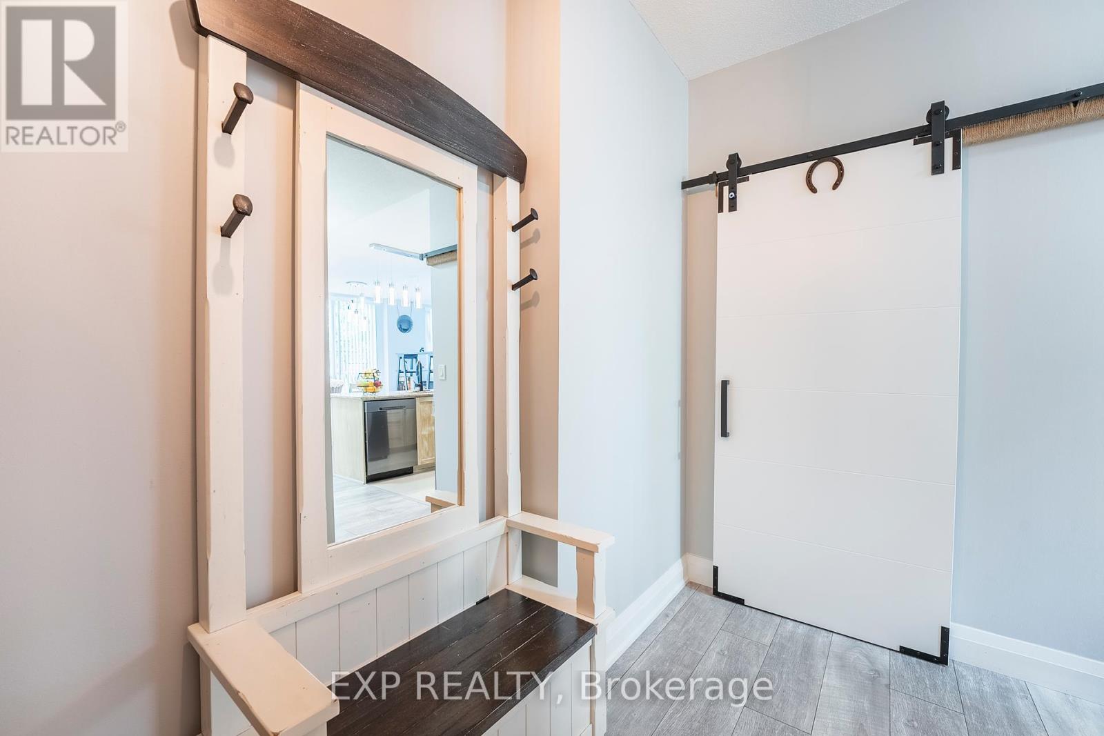 105 - 20 North Park Road, Vaughan, Ontario  L4J 0G7 - Photo 8 - N12097748