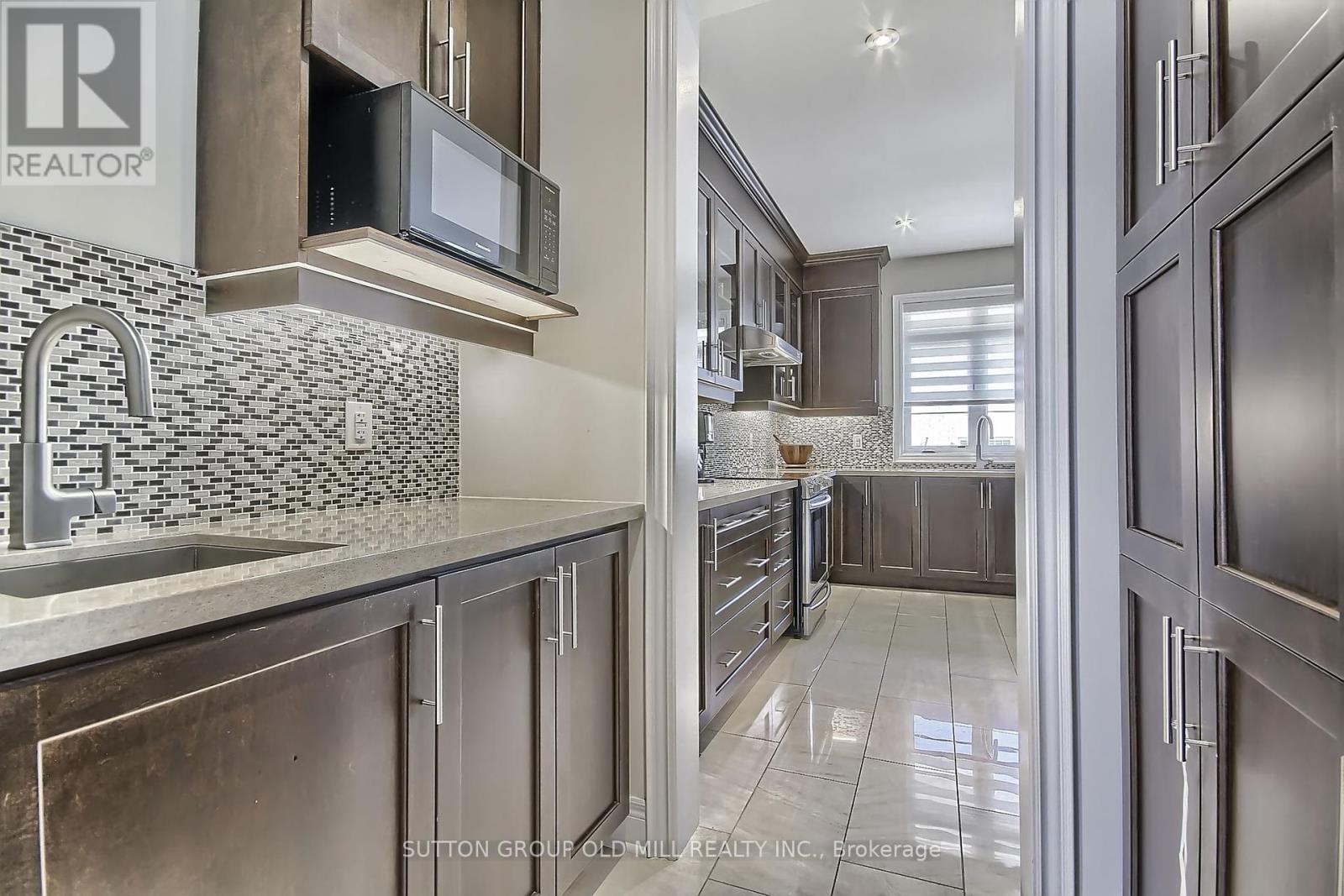 210 Jessie Caverhill Pas, Oakville, Ontario  L6M 0T8 - Photo 10 - W12097746